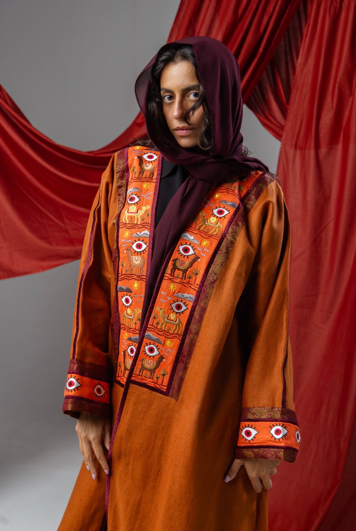 Desert Eye Abaya