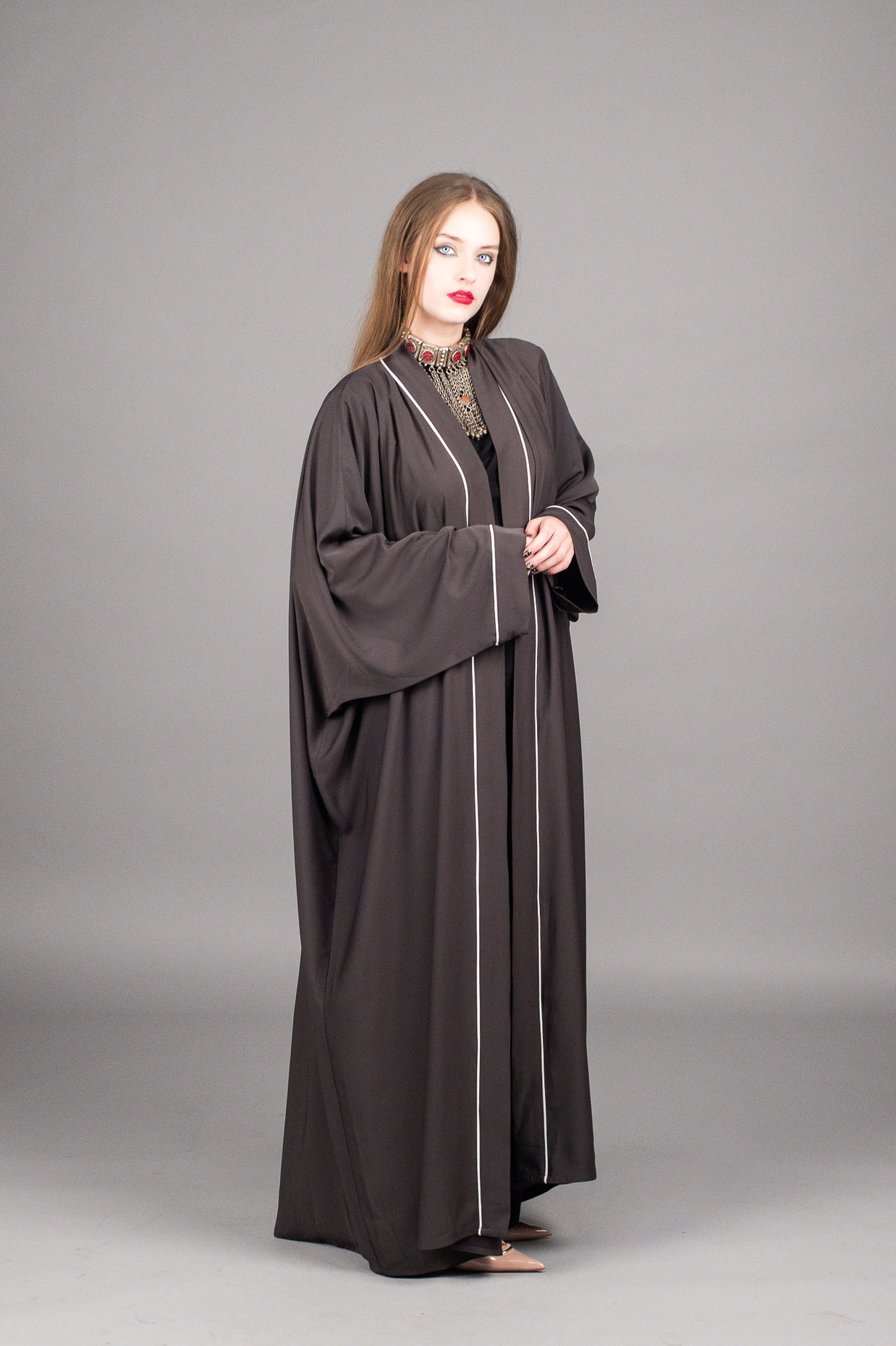 Basic Abaya (Antique Grey)