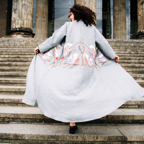 Swans Abaya