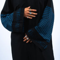 حكاية بحرينية (اللون الازرق)