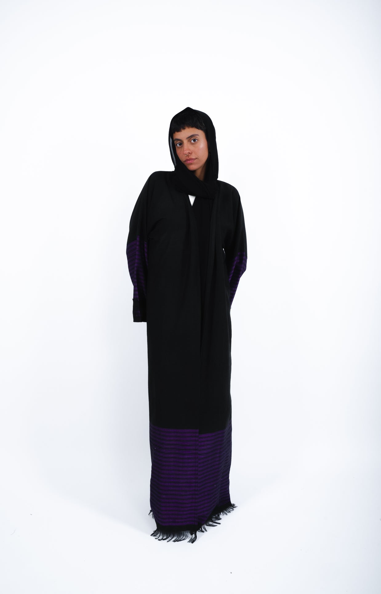 حكاية بحرينية (اللون البنفسجي)