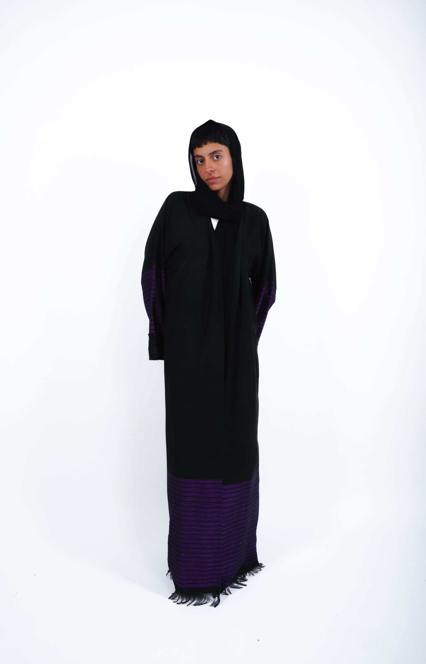 حكاية بحرينية (اللون البنفسجي)