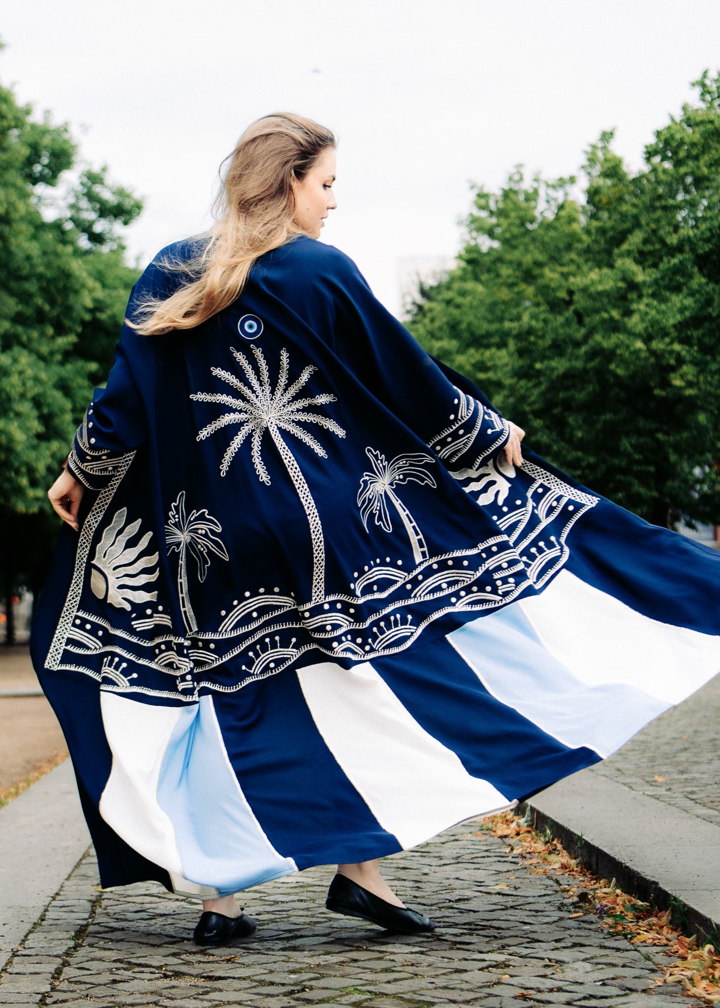 Nakheel Crepe Abaya