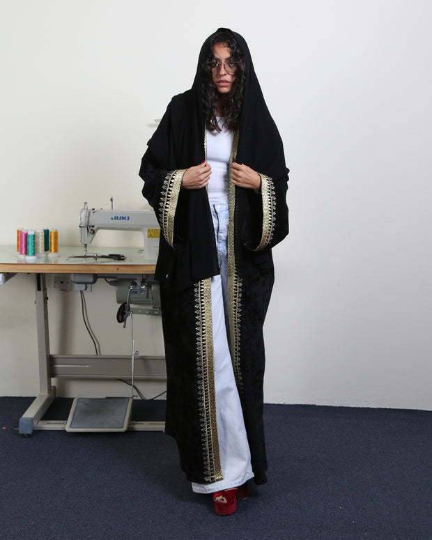 The Royal Zari ( Velvet & Linen)